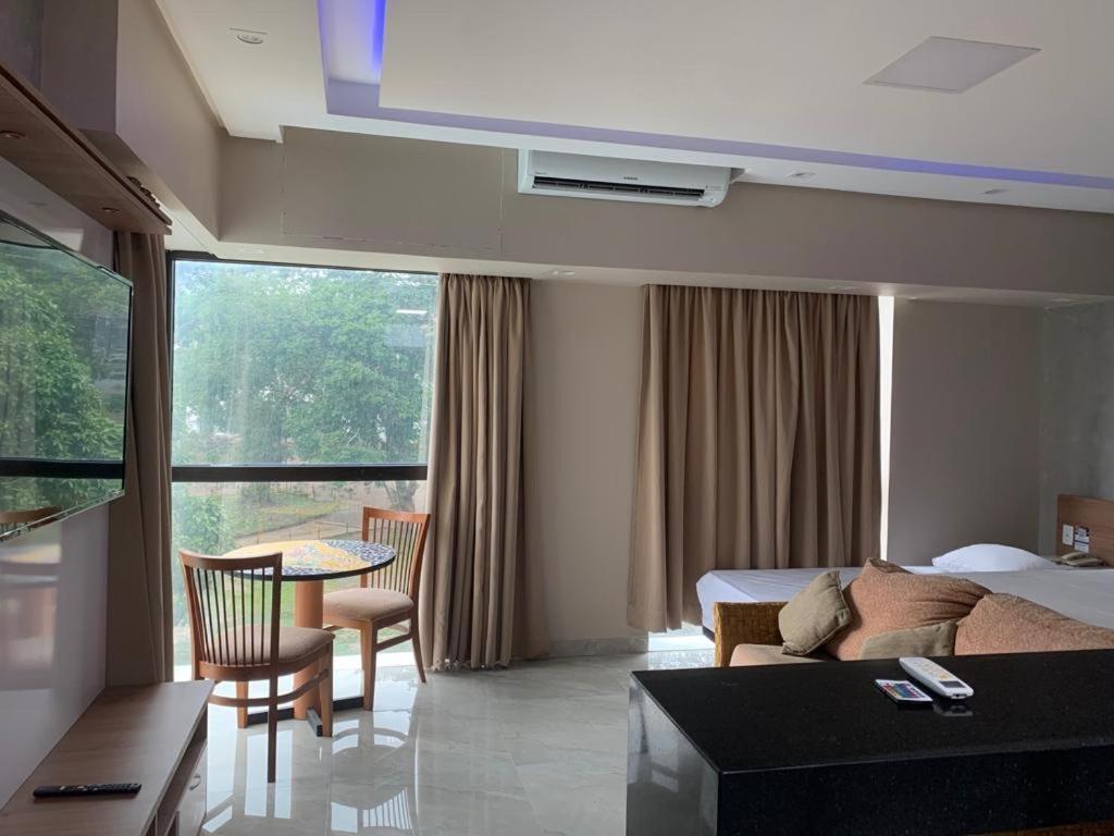 Flat No Tropical Executive Hotel Manaus Exterior photo
