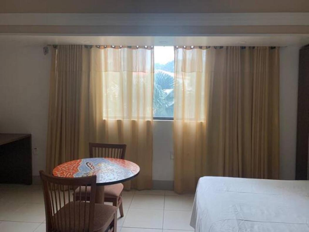 Flat No Tropical Executive Hotel Manaus Exterior photo